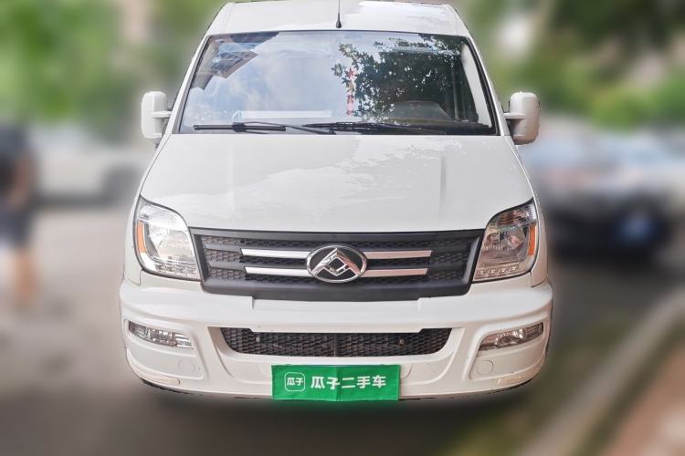 Used SAIC MAXUS Xintu V80 2023 2.0T AMT Classic Aoyuntong Long Wheelbase Mid-Height 6/7/8/9-Seater Front