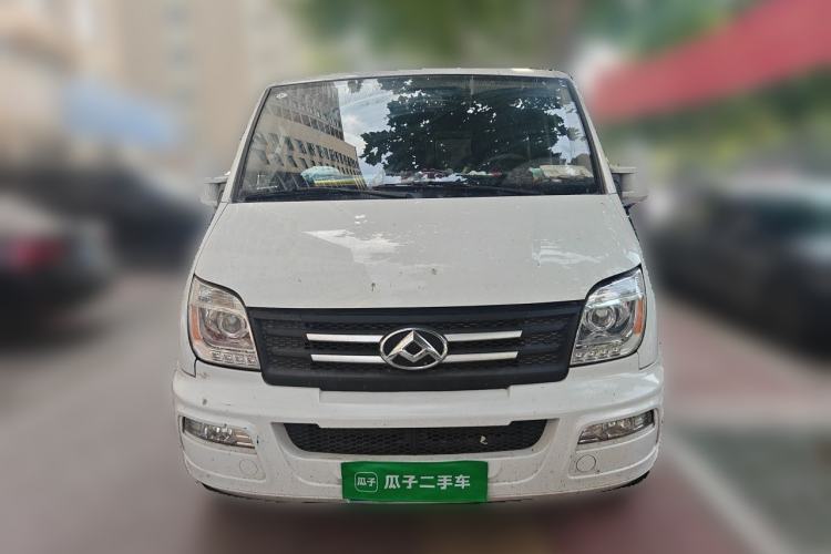 Used SAIC MAXUS Xintu V80  Front