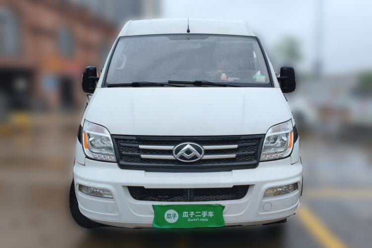 Used SAIC MAXUS Xintu V80 2023 2.0T Manual Classic Aoyuntong Long Wheelbase Mid-Height 6/7/8/9-Seater Front