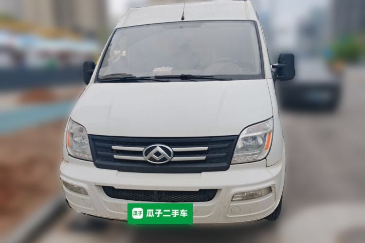 Used SAIC MAXUS Xintu V80 2023 2.0T Manual Classic Aoyuntong Long Wheelbase Mid-Height 6/7/8/9-Seater Front