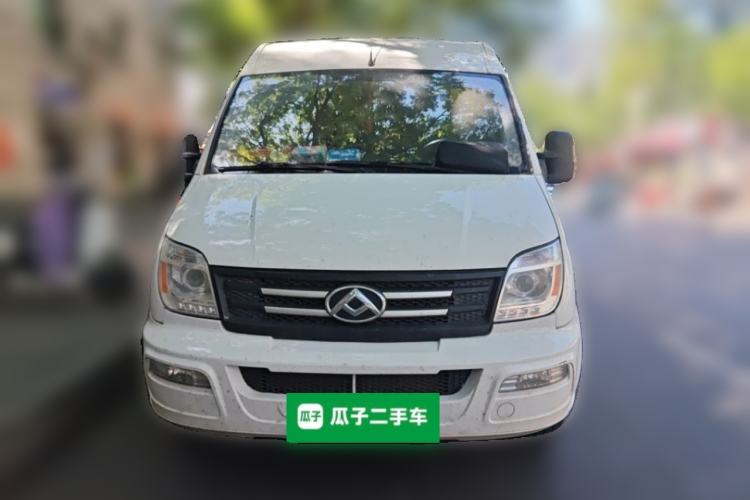 Used SAIC MAXUS Xintu V80 2023 2.0T Manual Classic City Delivery King Long Wheelbase Mid-Roof 3-Seater Front