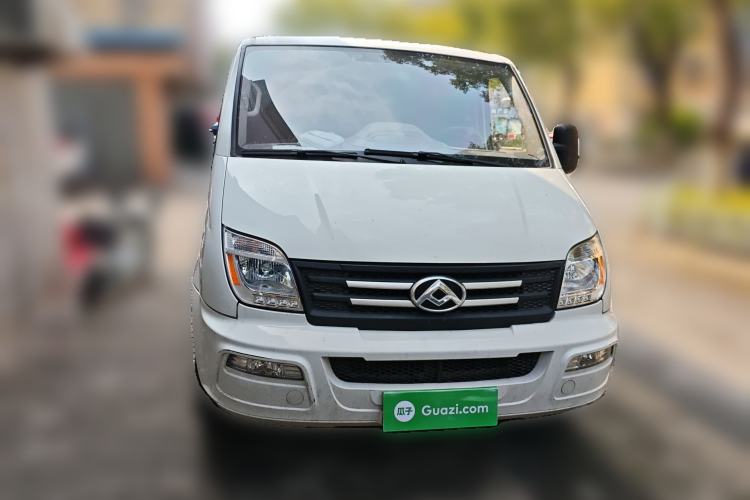 Used SAIC MAXUS Xintu V80 2023 2.0T AMT Classic Aoyuntong Short Wheelbase Ultra-Low Roof 5/6-Seater Front