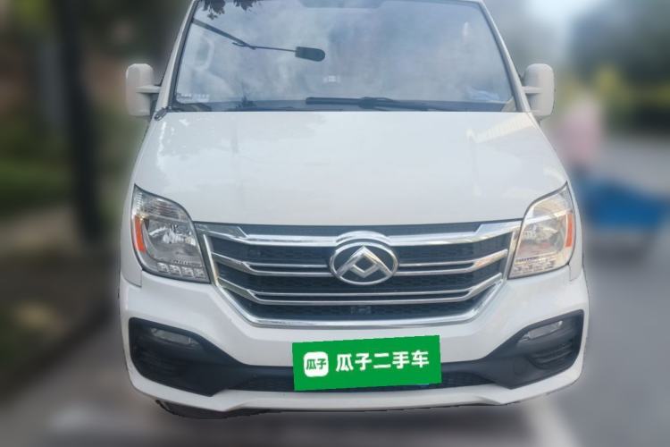 Used SAIC MAXUS Xintu V80 2023 2.0T PLUS Manual All-Around King Long Wheelbase Mid-Height Roof—6/7/8/9-Seater Front