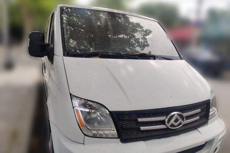 Used SAIC MAXUS Xintu V80 2023 2.0T Manual Classic Aoyuntong Long Wheelbase Ultra-Low Roof 6/7/8/9-Seater Front