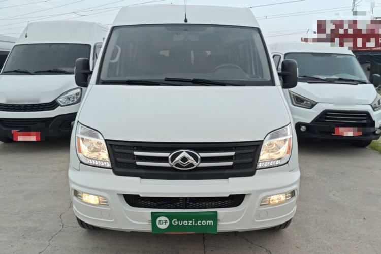 Used SAIC MAXUS Xintu V80 2023 2.0T AMT Classic Aoyuntong Long Wheelbase Mid-Height 6/7/8/9-Seater Front