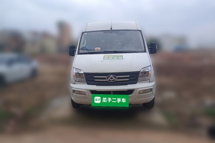 Used SAIC MAXUS Xintu V80 2023 2.0T PLUS Manual Commercial Version Long Wheelbase Mid-Height 9-Seater with Three Rows Front