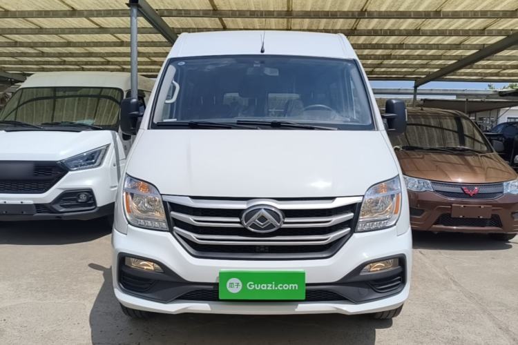Used SAIC MAXUS Xintu V80 2023 2.0T AMT Classic Aoyuntong Short Wheelbase Mid-Roof 5/6-Seater Front