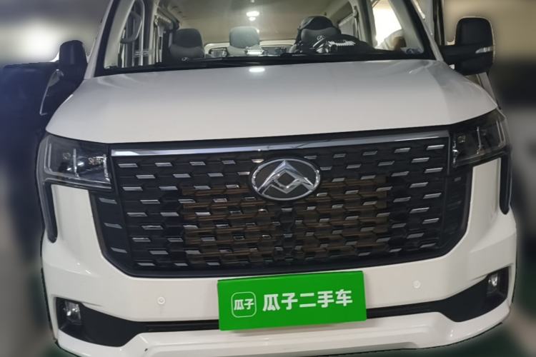 Used SAIC MAXUS Xintu V80  Front