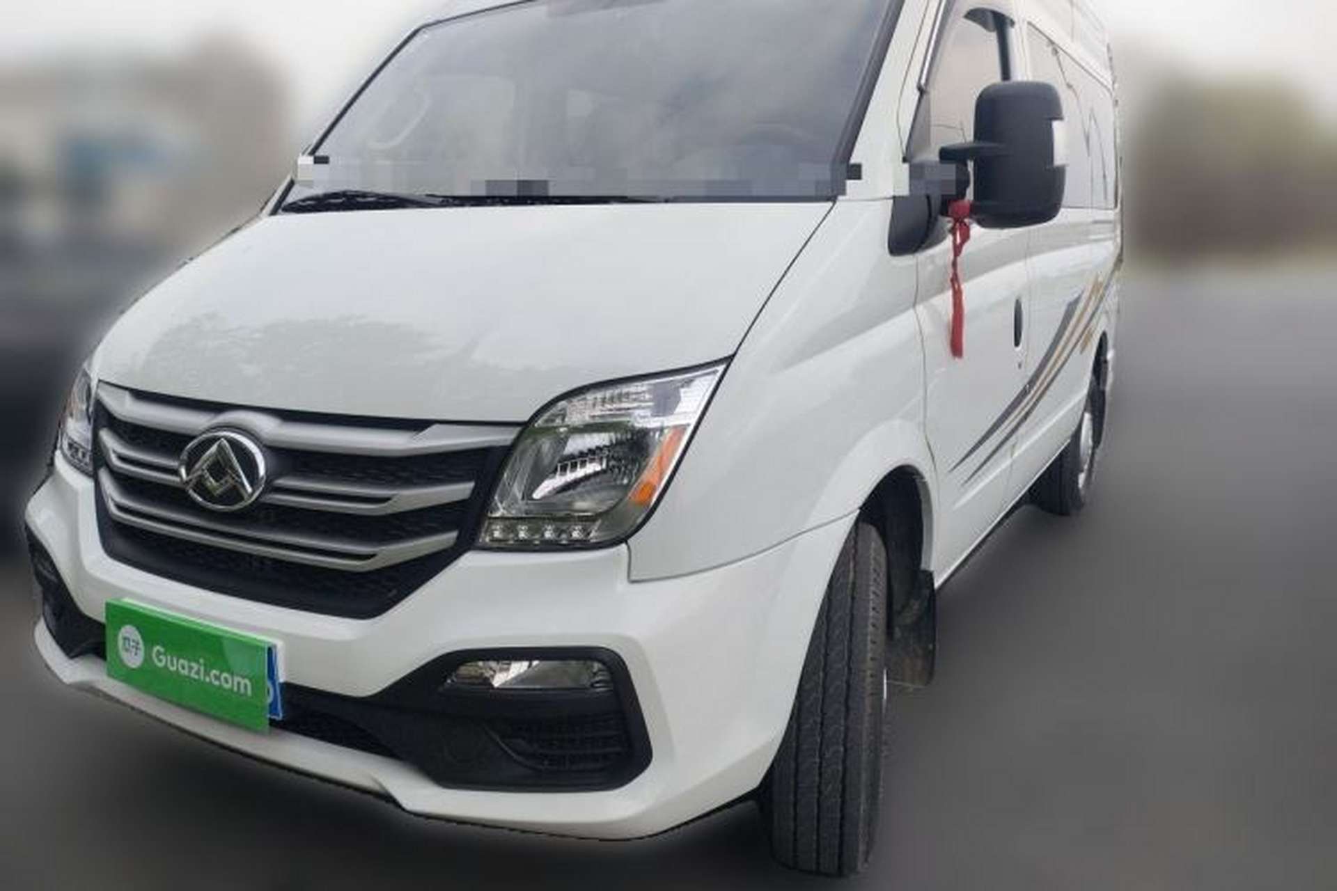 Used SAIC MAXUS Xintu V80 2023 2.0T Manual Classic Aoyuntong Short Wheelbase Mid-Roof 7/8/9-Seater Front Left 45 Deg