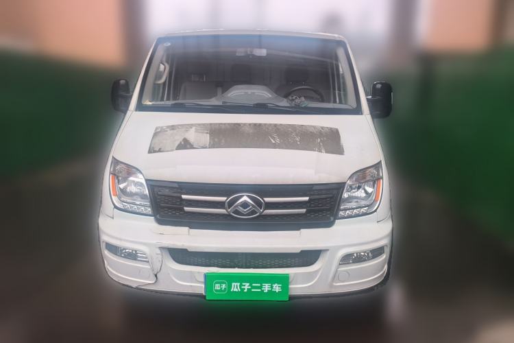 Used SAIC MAXUS Xintu V80 2023 2.0T Manual Classic City Delivery King Short Wheelbase Ultra-Low Roof 3-Seater Front