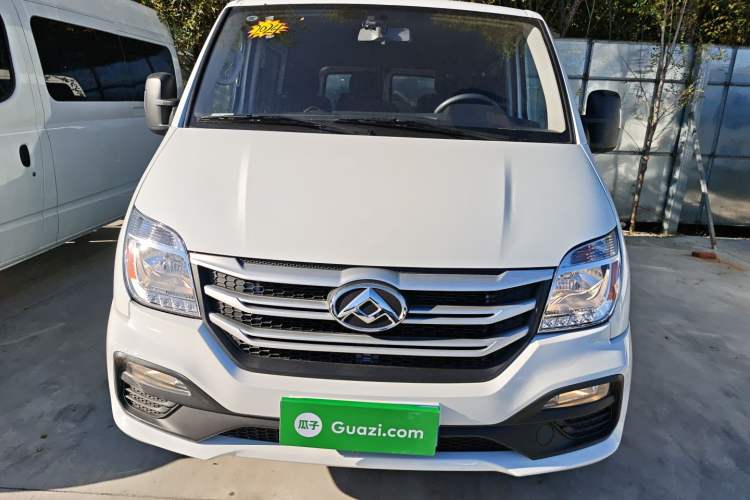 Used SAIC MAXUS Xintu V80 2023 2.0T Manual Classic Aoyuntong Short Wheelbase Ultra-Low Roof 5/6-Seater Front