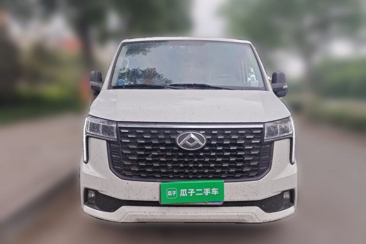 Used SAIC MAXUS Xintu V80 2023 2.0T Manual Classic Aoyuntong Long Wheelbase Ultra-Low Roof 6/7/8/9-Seater Front