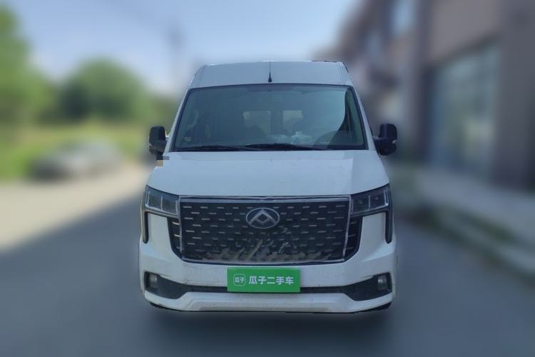 Used SAIC MAXUS Xintu V80 2023 2.0T Manual Classic Aoyuntong Short Wheelbase Mid-Roof 5/6-Seater Front