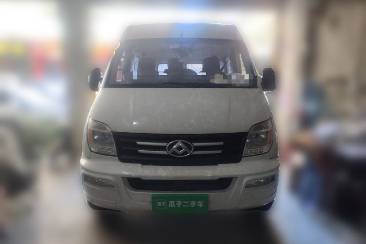 Used SAIC MAXUS Xintu V80 2023 2.0T Manual Classic Aoyuntong Short Wheelbase Mid-Roof 5/6-Seater Front
