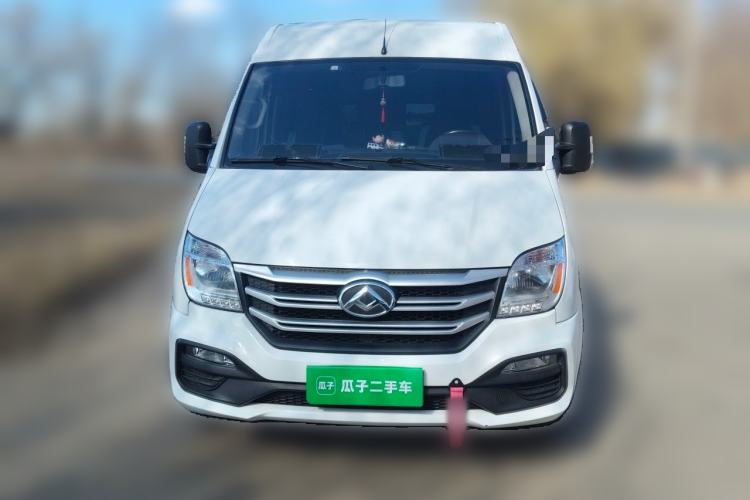 Used SAIC MAXUS Xintu V80 2023 2.0T Manual Classic Aoyuntong Short Wheelbase Mid-Roof 5/6-Seater Front