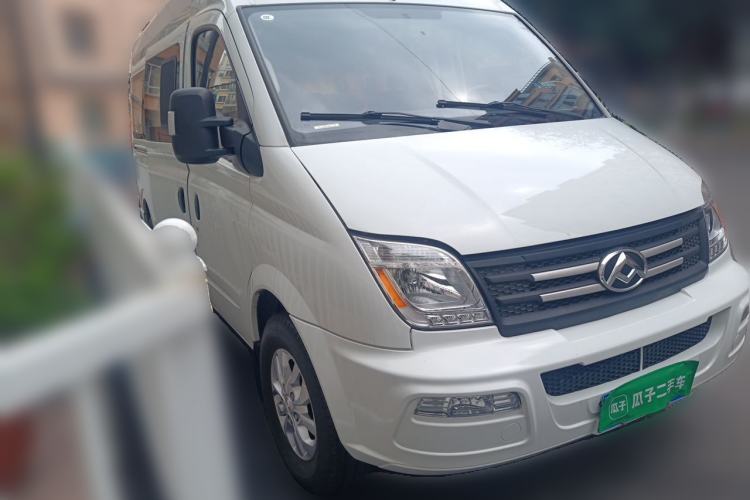 Used SAIC MAXUS Xintu V80 2023 2.0T AMT Classic Aoyuntong Long Wheelbase Mid-Height 6/7/8/9-Seater Front Right 45 Deg