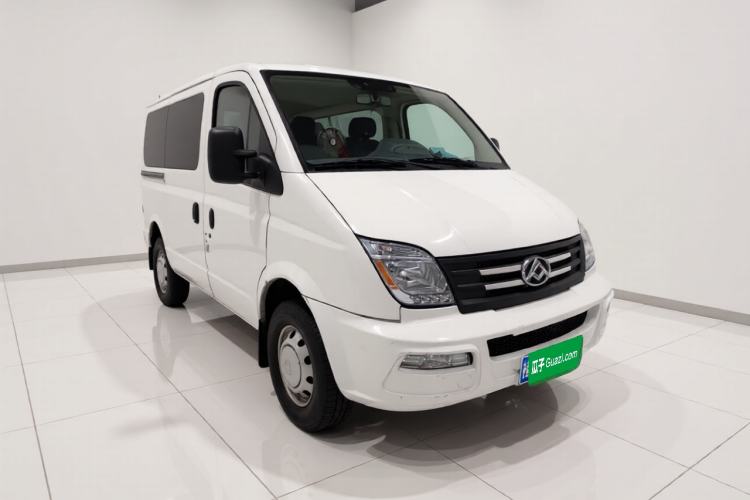 Used SAIC MAXUS Xintu V80 2023 2.0T Manual Classic Aoyuntong Short Wheelbase Ultra-Low Roof 5/6-Seater Front Right 45 Deg