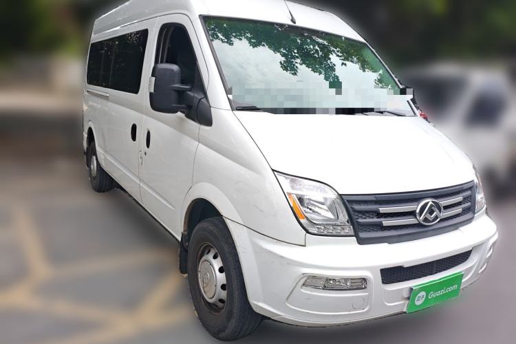 Used SAIC MAXUS Xintu V80 2023 2.0T Manual Classic Aoyuntong Long Wheelbase Mid-Height 6/7/8/9-Seater Front Right 45 Deg