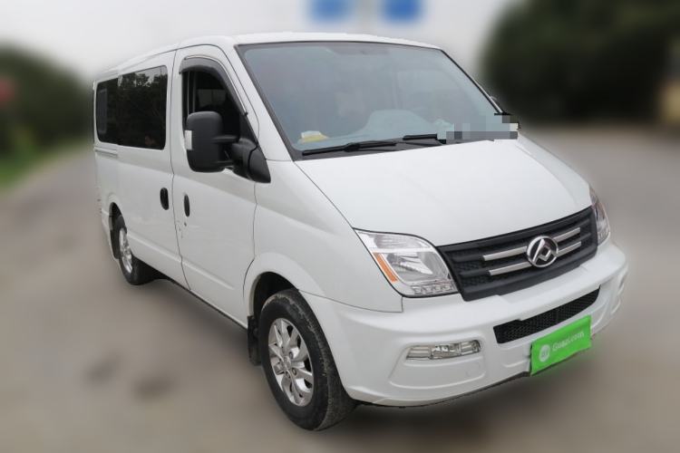Used SAIC MAXUS Xintu V80 2023 2.0T AMT Classic Aoyuntong Power Version Short Wheelbase Mid-Roof Design 5/6 Seats Front Right 45 Deg