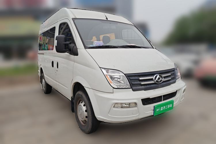 Used SAIC MAXUS Xintu V80 2023 2.0T AMT Classic Aoyuntong Short Wheelbase Mid-Roof 5/6-Seater Front Right 45 Deg