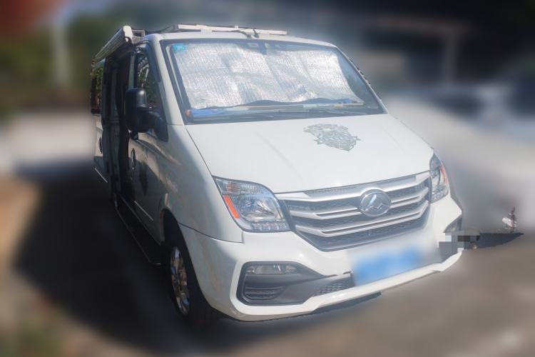 Used SAIC MAXUS Xintu V80 2023 2.0T AMT Classic Aoyuntong Short Wheelbase Ultra-Low Roof 5/6-Seater Front Right 45 Deg