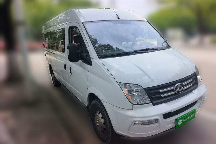 Used SAIC MAXUS Xintu V80 2023 2.0T Manual Classic Aoyuntong Long Wheelbase Mid-Height 6/7/8/9-Seater Front Right 45 Deg