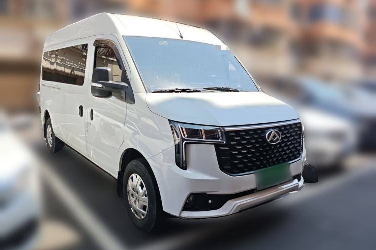 Used SAIC MAXUS Xintu V80 2023 2.0T Manual Classic Aoyuntong Long Wheelbase Mid-Height 6/7/8/9-Seater Front Right 45 Deg