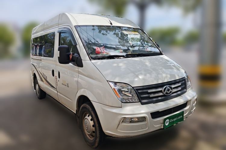 Used SAIC MAXUS Xintu V80 2023 2.0T Manual Classic Aoyuntong Long Wheelbase Mid-Height 6/7/8/9-Seater Front Right 45 Deg