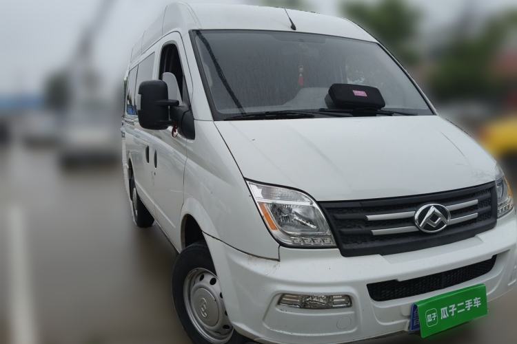 Used SAIC MAXUS Xintu V80 2023 2.0T Manual Classic Aoyuntong Short Wheelbase Ultra-Low Roof 5/6-Seater Front Right 45 Deg