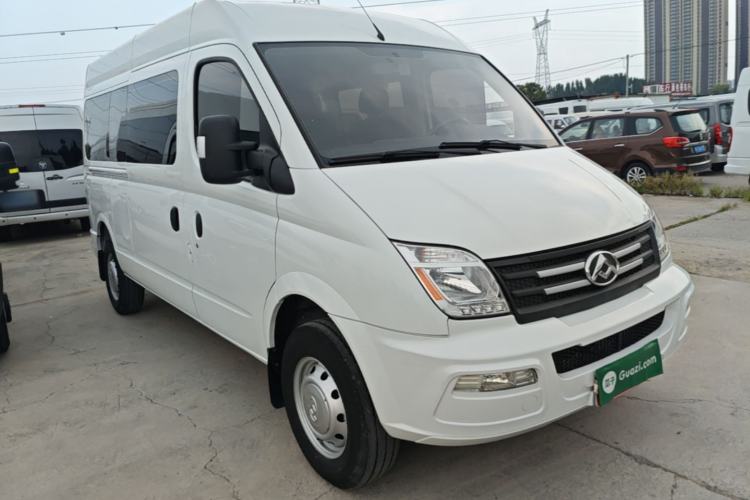 Used SAIC MAXUS Xintu V80 2023 2.0T AMT Classic Aoyuntong Long Wheelbase Mid-Height 6/7/8/9-Seater Front Right 45 Deg