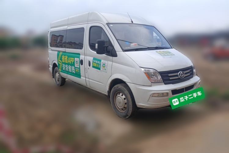 Used SAIC MAXUS Xintu V80 2023 2.0T PLUS Manual Commercial Version Long Wheelbase Mid-Height 9-Seater with Three Rows Front Right 45 Deg