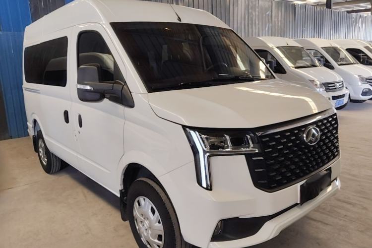 Used SAIC MAXUS Xintu V80 2023 2.0T Manual Classic Aoyuntong Short Wheelbase Mid-Roof 5/6-Seater Front Right 45 Deg