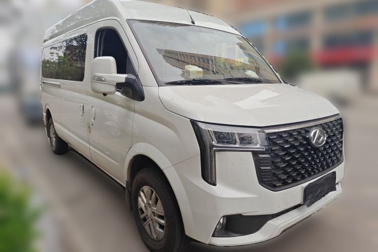 Used SAIC MAXUS Xintu V80 2023 2.0T Manual Classic Aoyuntong Long Wheelbase Mid-Height 6/7/8/9-Seater Front Right 45 Deg