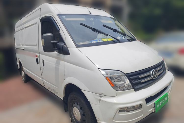 Used SAIC MAXUS Xintu V80  Front Right 45 Deg