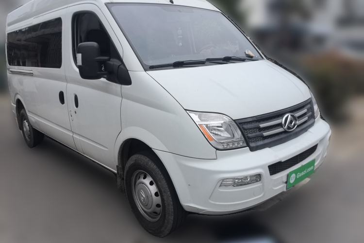Used SAIC MAXUS Xintu V80 2023 2.0T AMT Classic Aoyuntong Long Wheelbase Mid-Height 6/7/8/9-Seater Front Right 45 Deg
