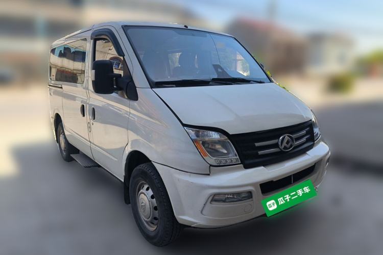 Used SAIC MAXUS Xintu V80 2023 2.0T Manual Classic Aoyuntong Short Wheelbase Ultra-Low Roof 7/8/9-Seater Front Right 45 Deg