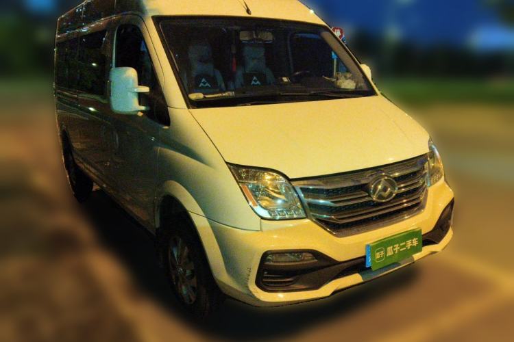 Used SAIC MAXUS Xintu V80 2023 2.0T PLUS Manual All-Around King Long Wheelbase Mid-Height Roof—6/7/8/9-Seater Front Right 45 Deg