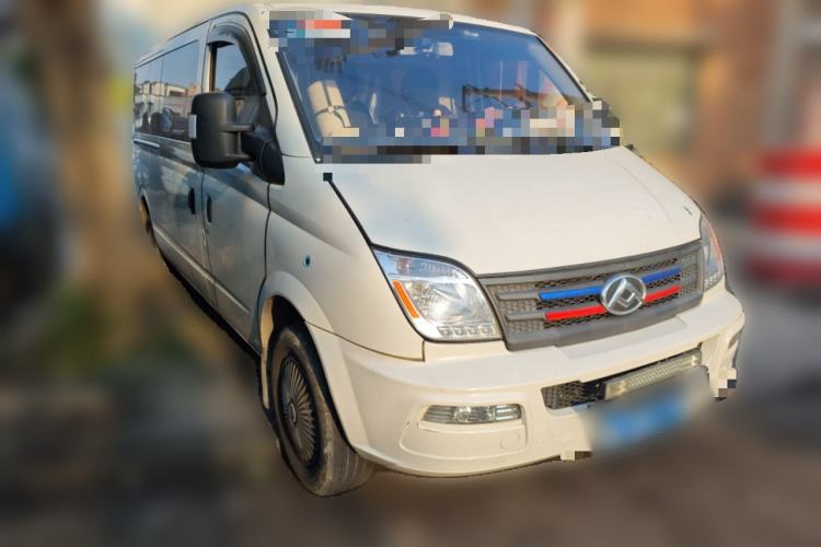 Used SAIC MAXUS Xintu V80 2023 2.0T Manual Classic Aoyuntong Long Wheelbase Ultra-Low Roof 6/7/8/9-Seater Front Right 45 Deg