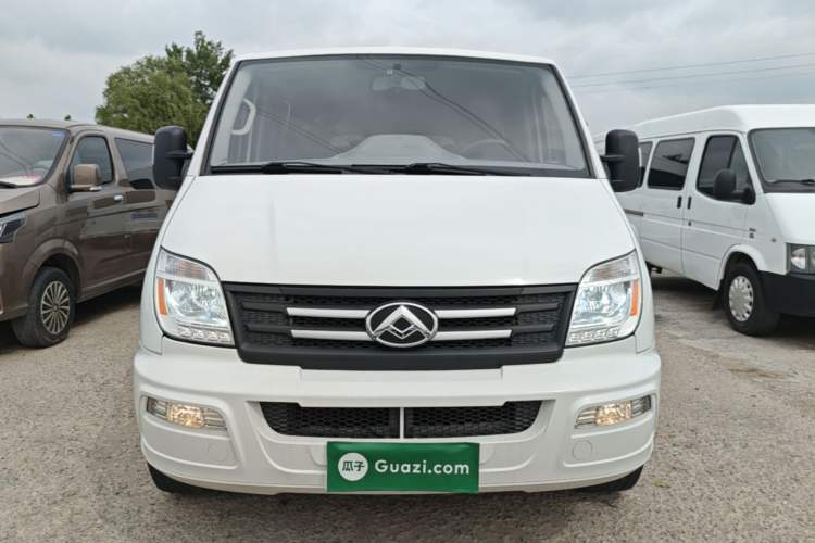 Used SAIC MAXUS Xintu V80 2023 2.0T Manual Classic Aoyuntong Short Wheelbase Ultra-Low Roof 5/6-Seater Front