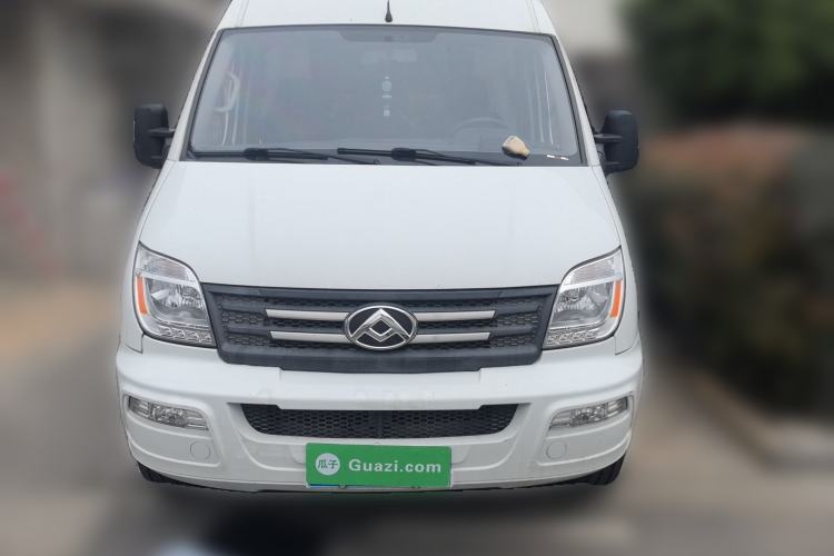Used SAIC MAXUS Xintu V80 2023 2.0T AMT Classic Aoyuntong Long Wheelbase Mid-Height 6/7/8/9-Seater Front