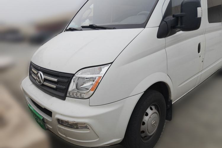 Used SAIC MAXUS Xintu V80 2023 2.0T AMT Classic Aoyuntong Long Wheelbase Ultra-Low Roof with 6/7/8/9 Seats Front