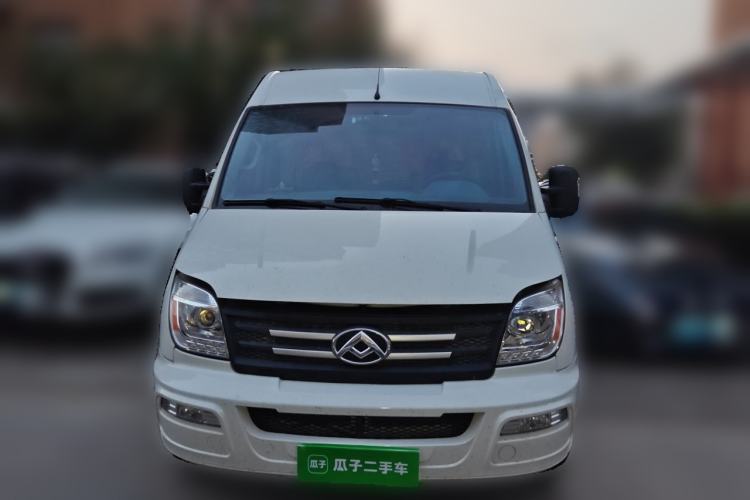 Used SAIC MAXUS Xintu V80 2023 2.0T AMT Classic Aoyuntong Long Wheelbase Mid-Height 6/7/8/9-Seater Front