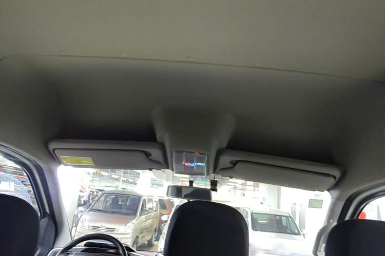 Used SAIC MAXUS Xintu V80 2023 2.0T Manual Classic Aoyuntong Long Wheelbase Mid-Height 6/7/8/9-Seater Headliner