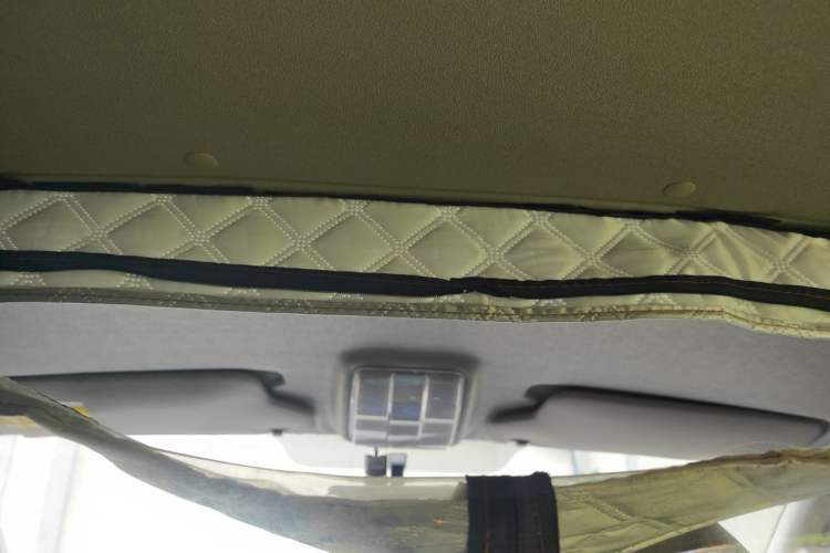 Used SAIC MAXUS Xintu V80  Headliner