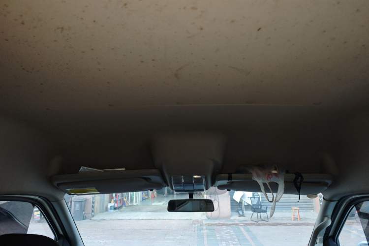 Used SAIC MAXUS Xintu V80 2023 2.0T AMT Classic Aoyuntong Long Wheelbase Mid-Height 6/7/8/9-Seater Headliner