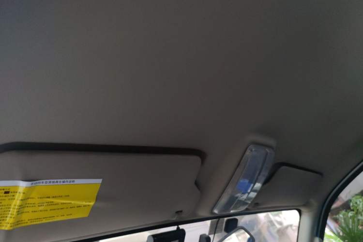 Used SAIC MAXUS Xintu V80 2023 2.0T Manual Classic Aoyuntong Long Wheelbase Ultra-Low Roof 6/7/8/9-Seater Headliner