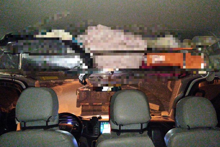 Used SAIC MAXUS Xintu V80 2023 2.0T PLUS Manual All-Around King Long Wheelbase Mid-Height Roof—6/7/8/9-Seater Headliner