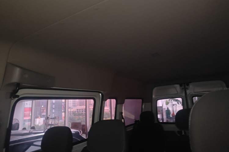 Used SAIC MAXUS Xintu V80 2023 2.0T Manual Classic Aoyuntong Long Wheelbase Mid-Height 6/7/8/9-Seater Headliner
