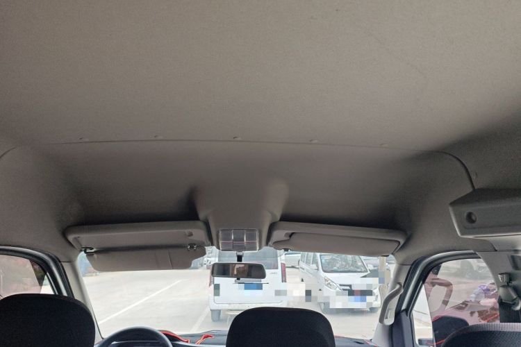Used SAIC MAXUS Xintu V80 2023 2.0T Manual Classic Aoyuntong Long Wheelbase Mid-Height 6/7/8/9-Seater Headliner