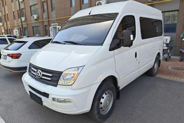 Used SAIC MAXUS Xintu V80 2023 2.0T AMT Classic Aoyuntong Short Wheelbase Mid-Roof 7/8/9-Seater